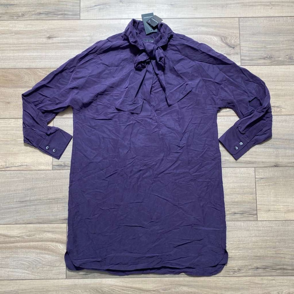 Club Monaco Women's Tie Neck Long Sleeve Dress Size 00 Purple Curved Hem‎